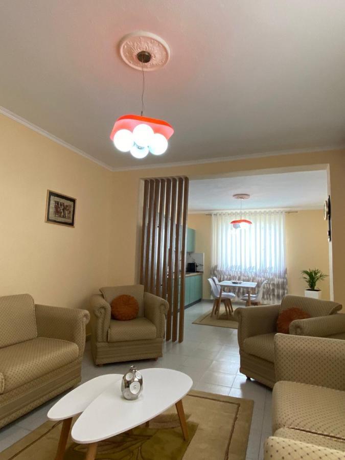 Guest House Tirana Extérieur photo